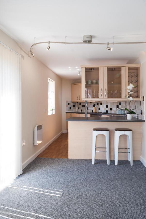 Chestnut Contractor Stays Wellingborough Buitenkant foto